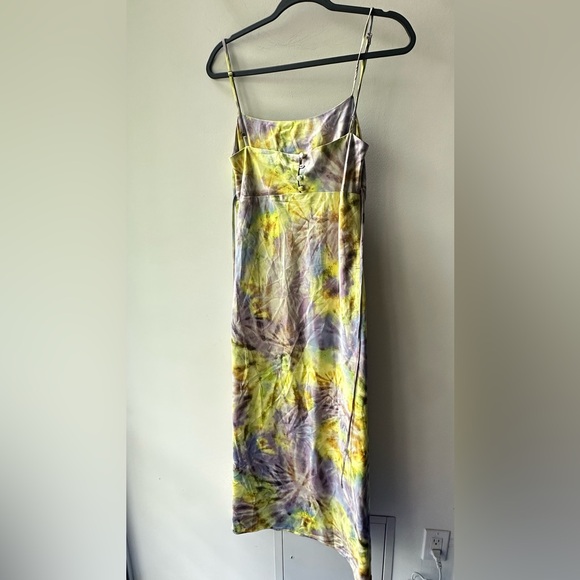 None - Picture 5 of 7